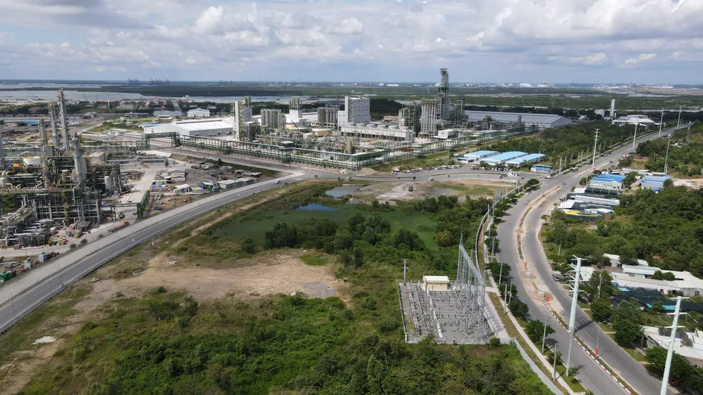 Một góc dự án Tổ hợp hóa dầu Miền Nam đặt tại xã Long Sơn, Vũng Tàu sắp đưa vào vận hành thương mại. Ảnh: KN Một-góc-dự-án-Tổ-Hợp-Hóa-dầu-Miền-Nam-tại-xã-Long-Sơn-TP Vũng Tàu.jpg
