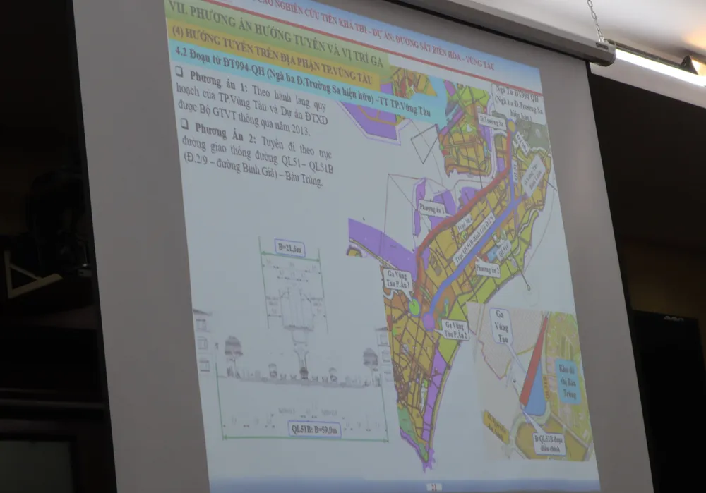 Phương án tuyến mới do đơn vị tư vấn đưa ra. Ảnh: TK Phương án tuyến mới do đơn vị tư vấn đưa ra. Ảnh: TK