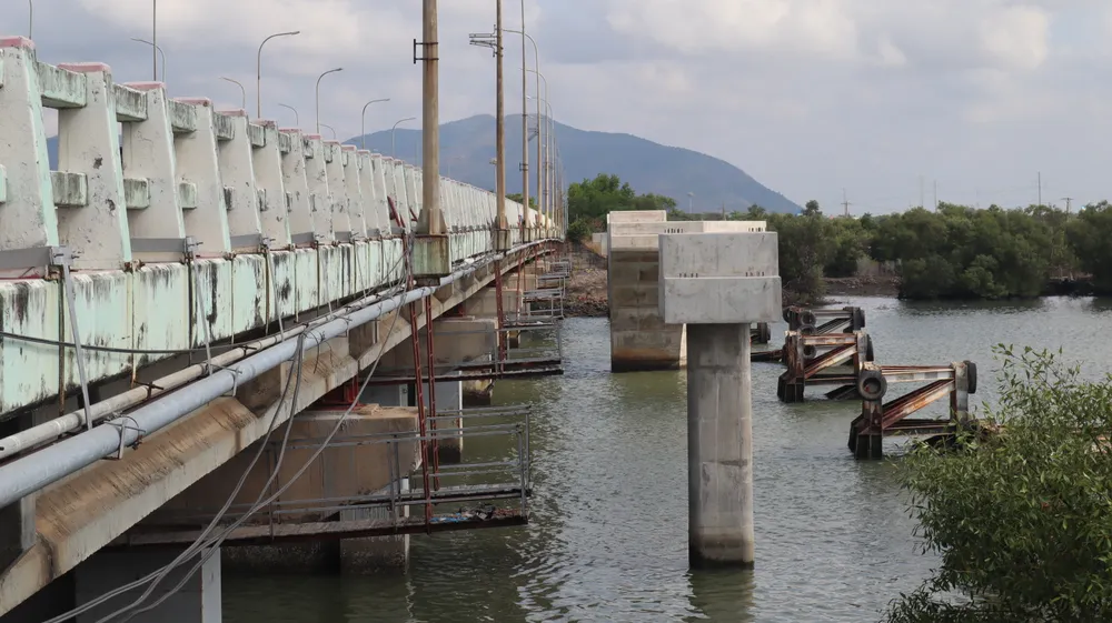 Mố trụ đang thi công thời điểm tháng 4-2023. Ảnh:TK Mố trụ đang thi công thời điểm tháng 4-2023. Ảnh:TK