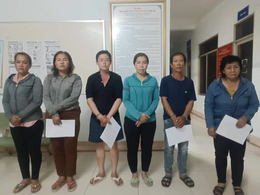 Nhóm trộm từ TP.HCM xuống huyện Đất Đỏ trộm thùng công đức nhanh chóng bị Công an huyện bắt giữ. Ảnh: CA