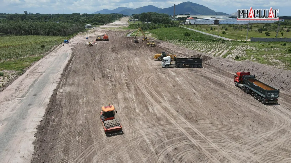 Mặt bằng đường cao tốc Biên Hòa-Vũng Tàu đoạn qua xã Mỹ Xuân, thị xã Phú Mỹ, Bà Rịa-Vũng Tàu. Ảnh: KN