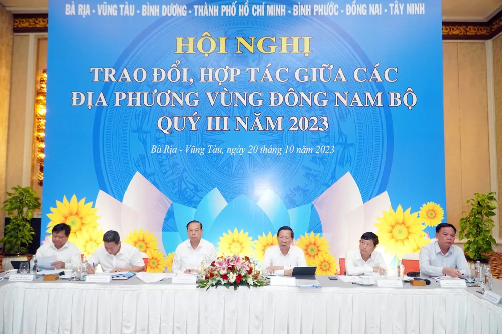 Chủ tịch 6 tỉnh, thành Đông Nam Bộ họp trao đổi, thỏa thuận hợp tác