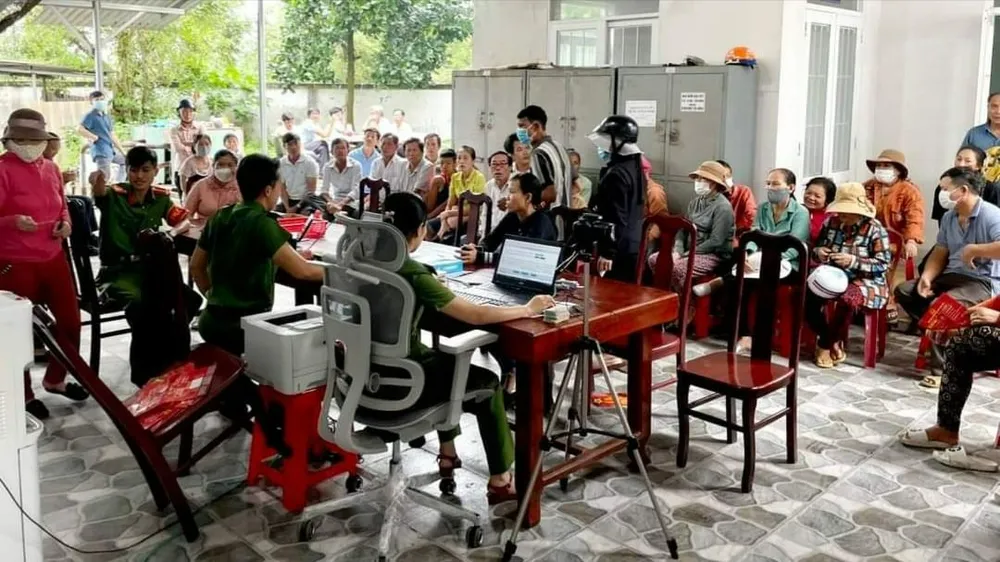 Huyện Xuyên Mộc là một trong các địa phương làm tốt công tác kích hoạt tài khoản ĐỊnh danh mức 2. Ảnh: XMNM Kich-hoat-tai-khoan-Dinh-danh-dien-tu.jpg