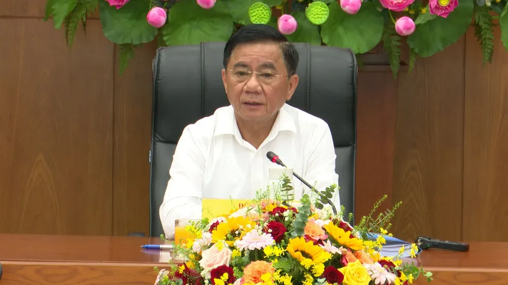 Ông Trần Cẩm Tú, Chủ nhiệm Ủy ban Kiểm tra Trung ương, Phó Trưởng Ban Chỉ đạo Trung ương về Phòng, chống tham nhũng, tiêu cực làm trưởng đoàn kiểm tra. Ảnh: KN Ong-Tran-Cam-Tu-2.jpg