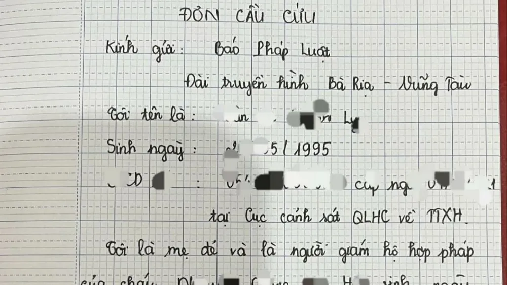 Chị L. từng gửi nhiều đơn đến cơ quan chức năng đề nghị điều tra làm rõ nguyên nhân bé 11 tháng tử vong với một số dấu hiệu bất thường. Ảnh chụp lại be-11-thang-tu-vong-3780-2242.jpg