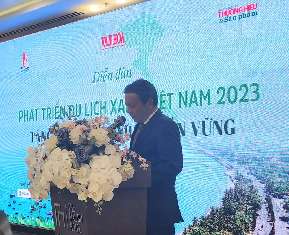 Ông Hoàng Đạo Cương, Thứ trưởng Bộ VH-TT& DL, phát biểu khai mạc tọa đàm về du lịch xanh tại Vũng Tàu. Ảnh: TK Du lịch xanh