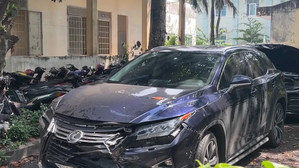 Vụ 2 tài xế húc nhau bằng ô tô ở Bà Rịa vì giận dỗi và cái kết buồn