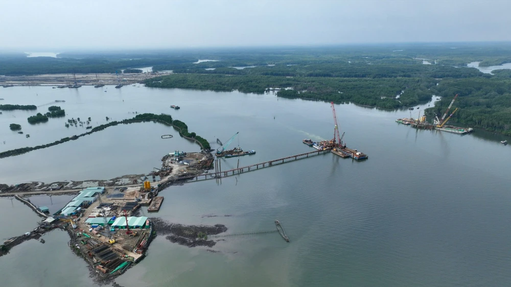 Bà Rịa - Vũng Tàu đã khởi công nhiều dự án giao thông trọng điểm, trong đó có cầu Phước An nối với Đồng Nai. Ảnh: Mạnh Khá Cau-Phuoc-An.jpg