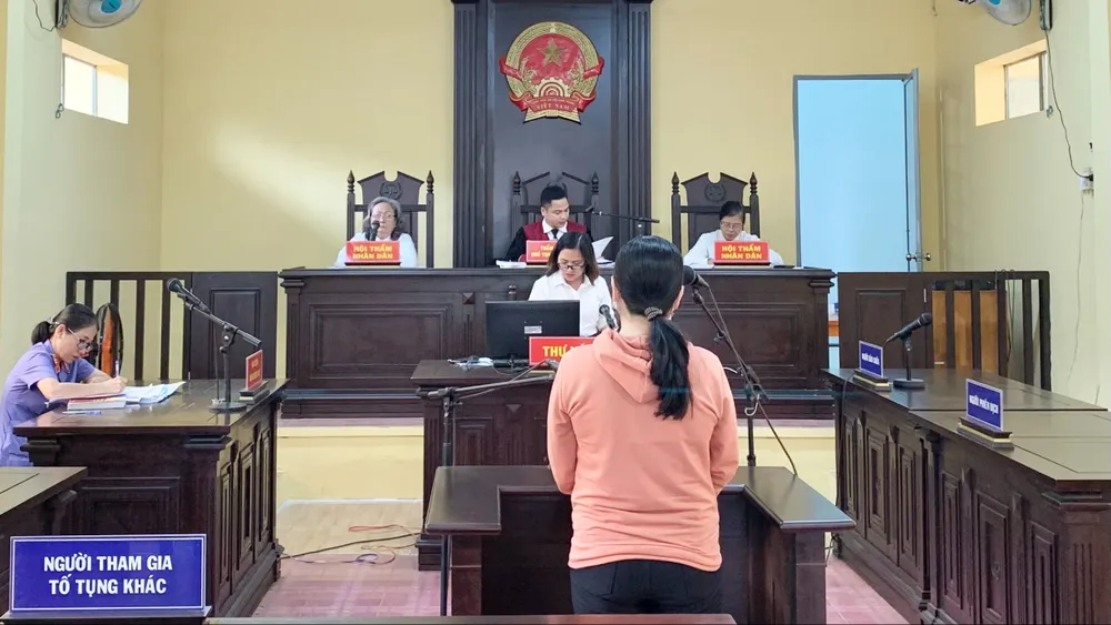TAND huyện Châu Đức, Bà Rịa- Vũng Tàu xét xử bà T.T.C ngày 18-12. Ảnh: PĐ trộm cắp điện