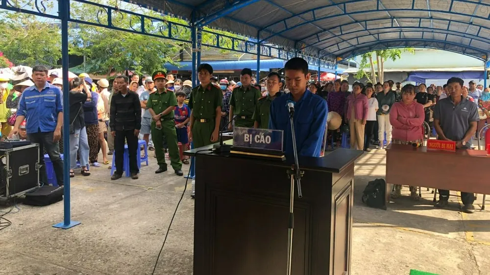 Côn Đảo: Nhân viên 83 lần làm giả xác nhận chuyển khoản để chiếm đoạt 270 triệu đồng của chủ quán