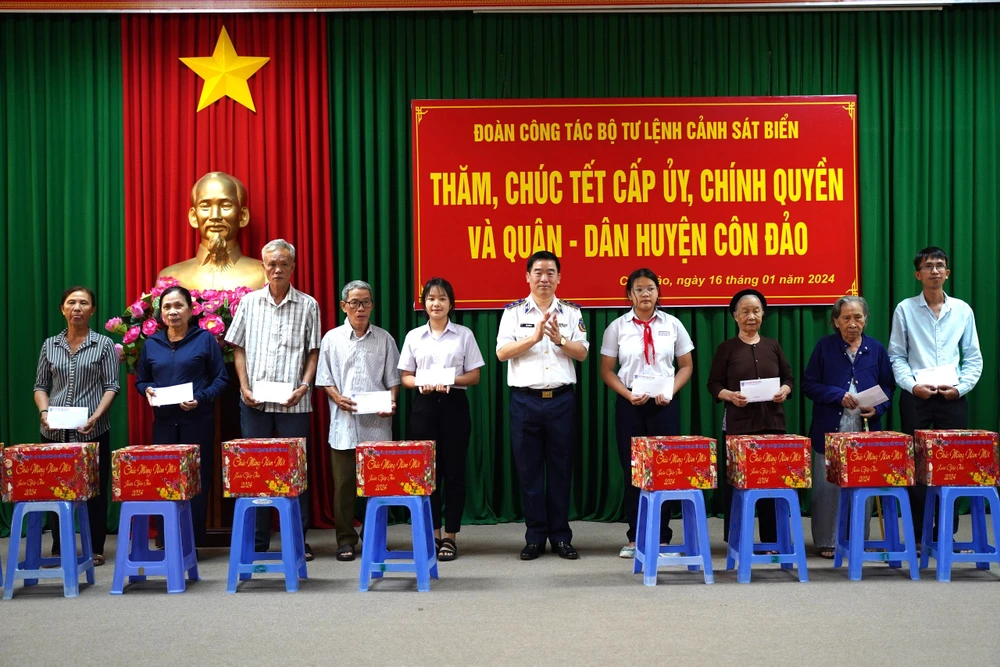 Chinh-uy-Canh-sat-bien-Viet-Nam.jpg