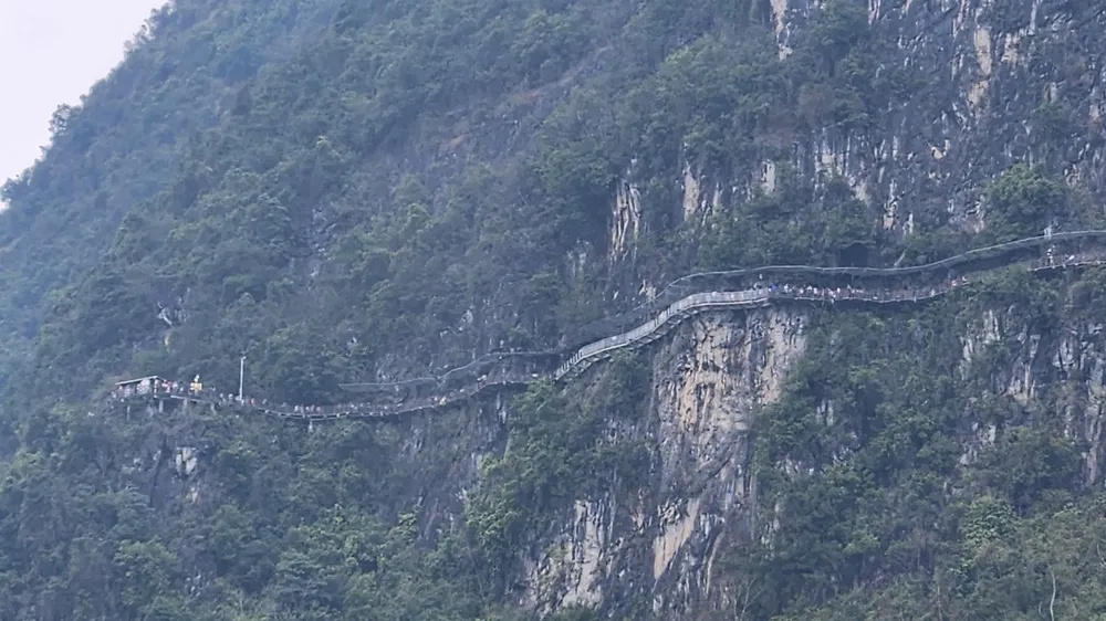 cau-kinh-phia-Trung Quoc.jpg