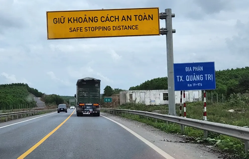 Cao tốc Cam Lộ- La Sơn hiện là tuyến đường nhiều tài xế lựa chọn nhưng cũng nguy cơ mất an toàn cao. Ảnh: TK cao-toc-bac-nam.jpg