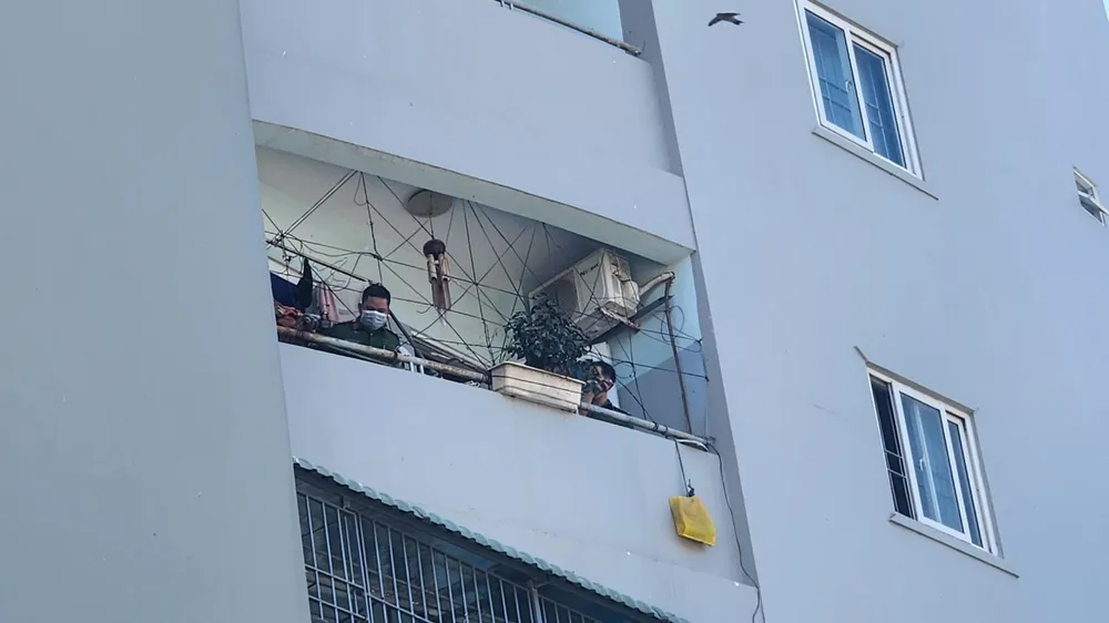 Công an Vũng Tàu cùng các đơn vị nghiệp vụ công an tỉnh phối hợp điều tra. Ảnh: TK Kham-nghiem-hien-truong.jpg