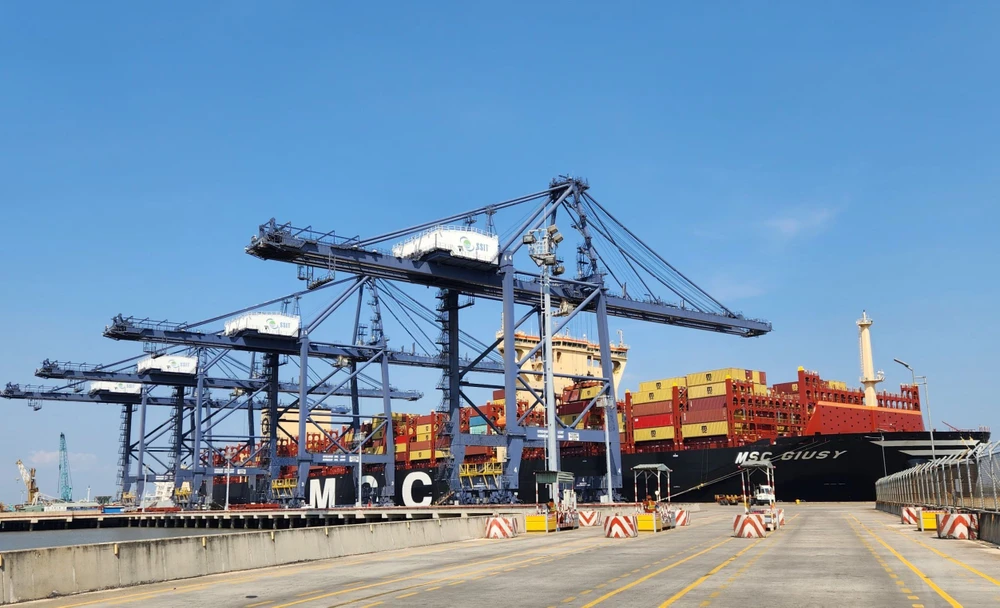 TP Phú Mỹ sẽ là trung tâm kho vận, dịch vụ logistics của vùng, đón các tàu hàng cỡ lớn. Ảnh: KN Cang-bien.jpg