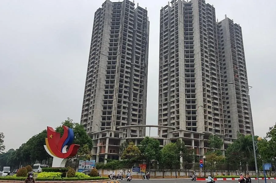 Tòa nhà 32 tầng của dự án Khu nhà ở hỗn hợp HH1 xây dựng dở dang trên khu đất ở trung tâm TP Vũng Tàu. Ảnh: TK Xin ý kiến để gỡ vướng tiếp tục xây tòa nhà 32 tầng còn dở dang ở trung tâm Vũng Tàu