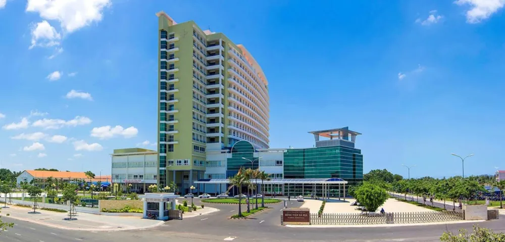 Bệnh viện Bà Rịa đã đưa vào hoạt động với cổng chính ở đường Võ Văn Kiệt, phường Long Tâm. Dự án đường phía Bắc bệnh viện triển khai xây dựng từ cuối năm 2021 đến nay benh-vien-Ba-Ria.jpg