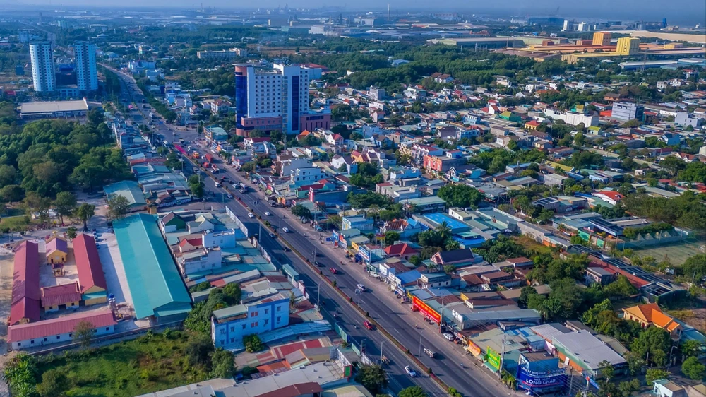 Bộ mặt đô thị thị xã Phú Mỹ ngày càng khang trang, hiện đại. Ảnh: PM Thi-xa-Phu-My-h8.jpg
