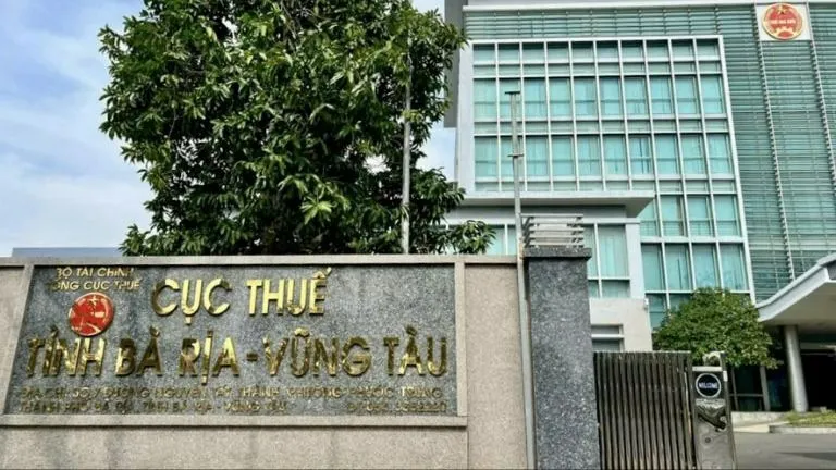 Cơ quan thuế Bà Rịa- Vũng Tàu sẽ giải quyết các hồ sơ về xác định nghĩa vụ tài chính về đất đai sau khi bảng giá đất điều chỉnh có hiệu lực từ 17-9 Bà Rịa - Vũng Tàu: Có bảng giá đất điều chỉnh, thuế tiếp tục xử lý hồ sơ xác định nghĩa vụ tài chính về đất đai
