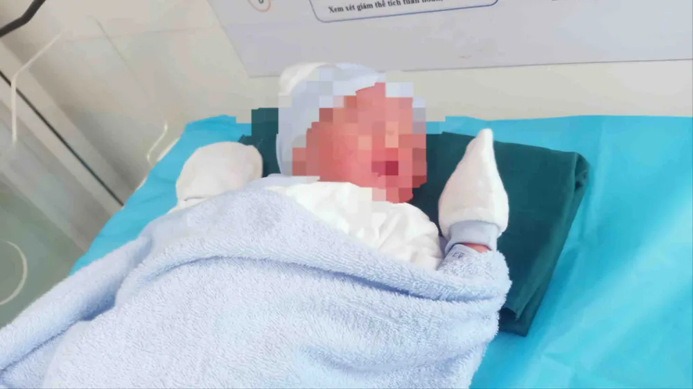 Bệnh viện Vũng Tàu tìm người thân bé trai mới sinh bị bỏ rơi ở trước tu viện