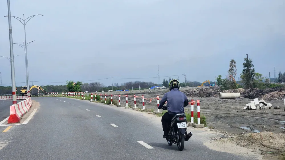 Dự án đường ven biển ĐT 994 và tuyến nối cao tốc Biên Hòa - Vũng Tàu là các dự án giao thông kết nối đang được tỉnh Bà Rịa - Vũng Tàu triển khai. Ảnh: TK doi-thoai-doanh-nghiep-h4.jpg