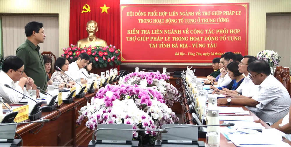 Đoàn kiểm tra đánh giá tốt kết quả Hội đồng phối hợp liên ngành về trợ giúp pháp lý trong hoạt động tố tụng của tỉnh Bà Rịa - Vũng Tàu đạt được thời gian qua. Ảnh: TK Bà Rịa- Vũng Tàu làm tốt công tác phối hợp, trợ giúp pháp lý trong hoạt động tố tụng