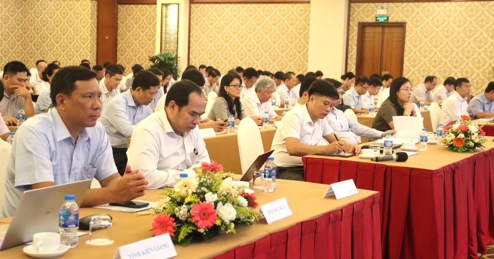 Các đại biểu tham dự hội nghị tập huấn về chuyển đổi số. Ảnh: TK Chuyen-doi-so-h3.JPG