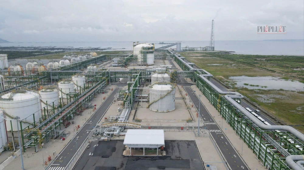 Chủ đầu tư có thông báo quan trọng khi tổ hợp Hóa dầu Long Sơn tại Vũng Tàu đang tạm dừng
