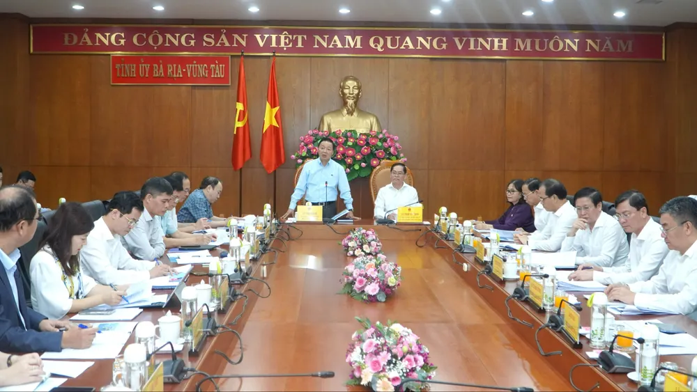 Phó Thủ tướng Trần Hồng Hà kết luận buổi làm việc. Ảnh: TK Pho-Thu-tuong-Tran-Hong-Ha.JPG