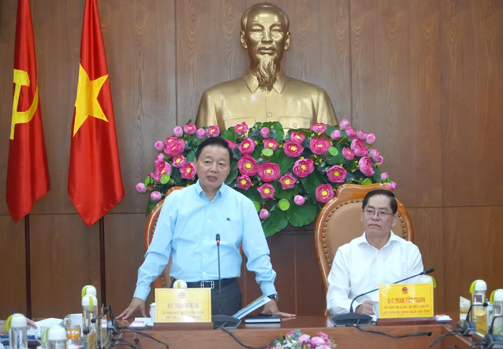 Phó Thủ tướng Trần Hồng Hà làm việc với tỉnh Bà Rịa - Vũng Tàu sáng 14-11. Ảnh: TK Phó Thủ tướng Trần Hồng Hà làm việc với Bà Rịa - Vũng Tàu về giải quyết khó khăn cho các doanh nghiệp hóa dầu