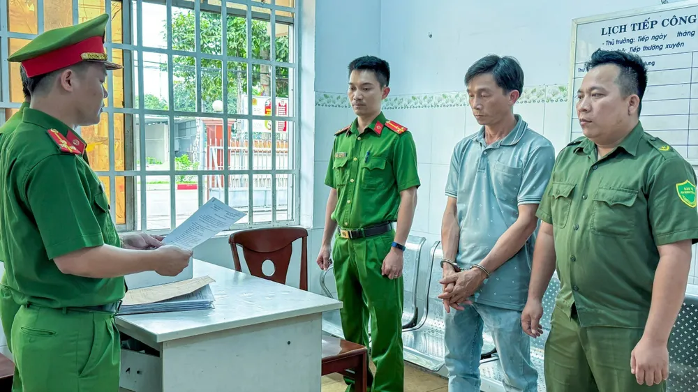 Bà Rịa - Vũng Tàu: Tạm giam tài xế xe đầu kéo gây tai nạn liên hoàn khiến 8 xe ô tô khác bị hư hỏng