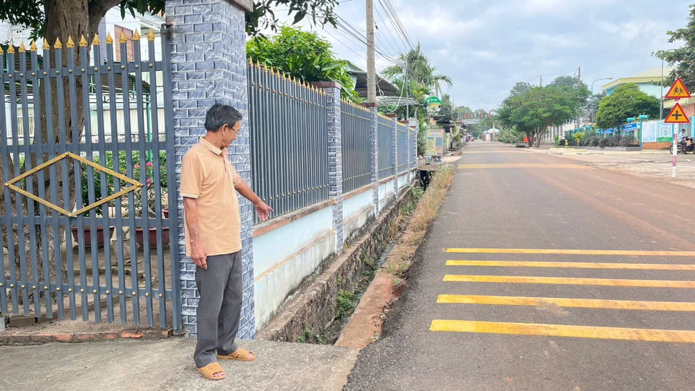 Thông tin mới về hướng giải quyết vụ 'nhiều hồ sơ chưa thể tách thửa đất vì vướng mương thoát nước'