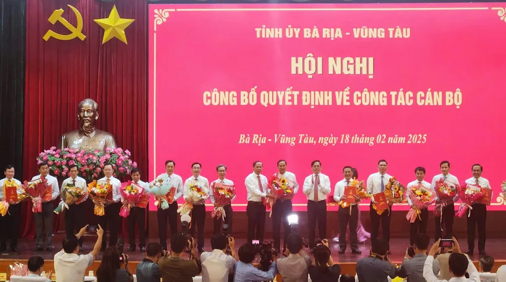 Bà Rịa – Vũng Tàu: Trao nhiều quyết định về công tác cán bộ