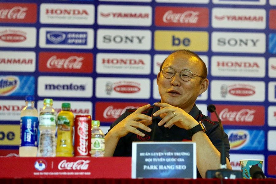 HLV Park Hang-seo khó thì các đối thủ càng khó hơn.