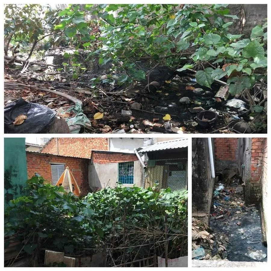 Việc xây dựng lấn chiếm mương thoát nước khiến tình trạng ô nhiễm nặng, gây bức xúc cho nhiều người dân ở tuyến hẻm 90-118 đường Hùng Vương. Ảnh: NHẪN NAM Việc xây dựng lấn chiếm mương thoát nước khiến tình trạng ô nhiễm nặng, gây bức xúc cho nhiều người dân ở tuyến hẻm 90-118 đường Hùng Vương. Ảnh: NHẪN NAM