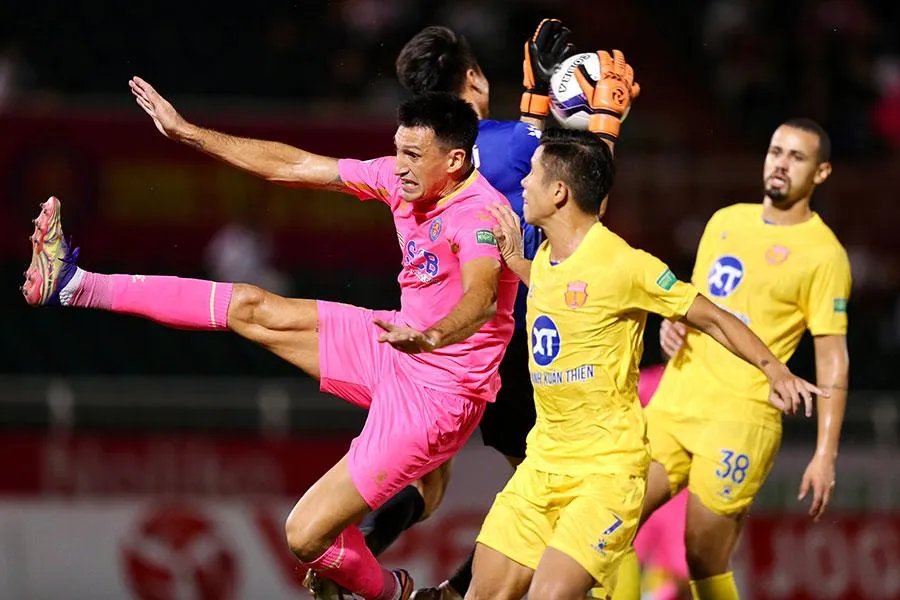 Sài Gòn FC trông chờ nhiều vào lão tướng Đỗ Merlo đã qua thời đỉnh cao. Ảnh: ANH DUY