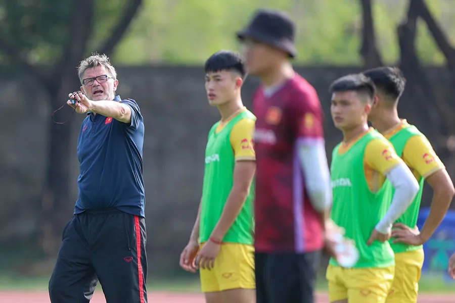 Thầy trò HLV Troussier hụt tranh chung kết nhưng vẫn còn một trận tranh HCĐ. Ảnh: PHƯƠNG NGHI