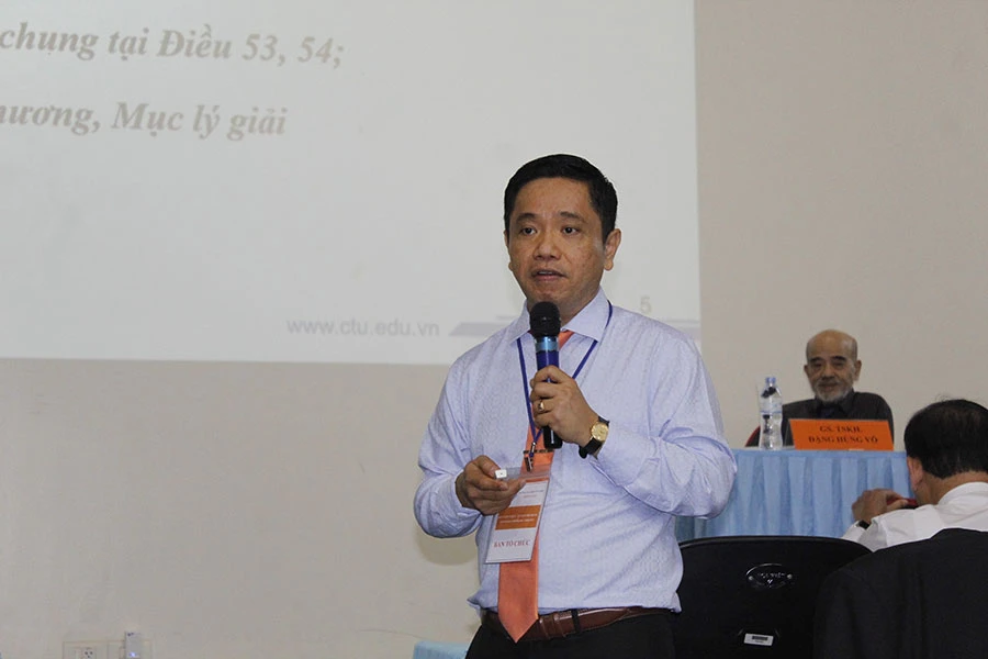 PGS-TS Phan Trung Hiền phát biểu tại hội thảo. Ảnh: NHẪN NAM PGS-TS Phan Trung Hiền phát biểu tại hội thảo. Ảnh: NHẪN NAM