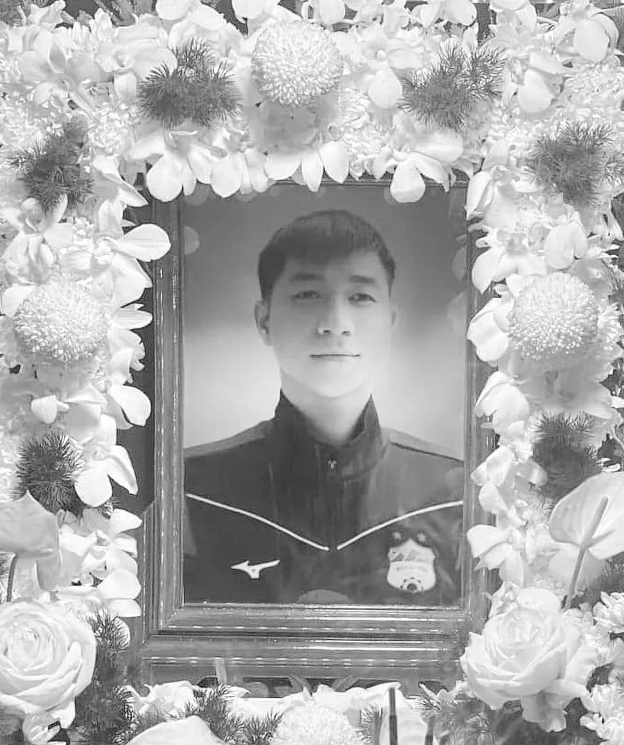 Di ảnh BS Đào Trọng Trí. Ảnh: HAGL Fan