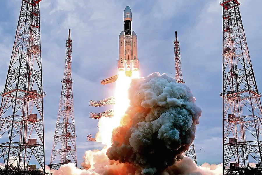 Tàu vũ trụ Chandrayaan-3 được phóng từ Trung tâm Vũ trụ Satish Dhawan ở đảo Sriharikota (Ấn Độ) hôm 14-7. Ảnh: ISRO