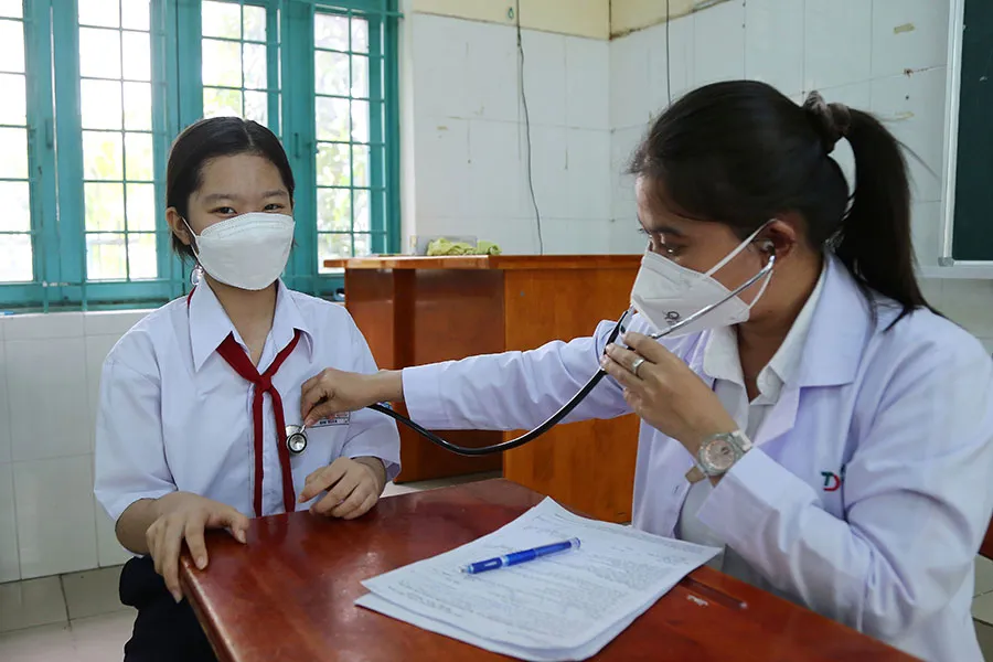 Học sinh, sinh viên tham gia BHYT sẽ được Nhà nước hỗ trợ tối thiểu 30% mức đóng. | Ảnh: HOÀNG GIANG p14-anh-chinh.jpg