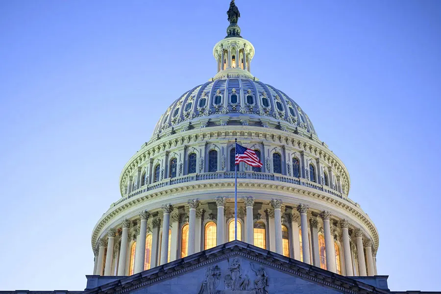 Hạ viện Mỹ- toa-nha-quoc-hoi-my-o-thu-do-washington-dc-my-6056.jpg