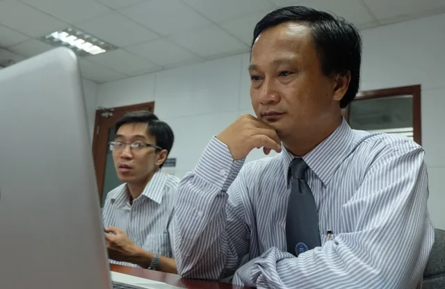 Giao lưu với chị Hồng ve chai: 'Có tiền tôi cũng không đổi nghề' ảnh 52 Giao lưu với chị Hồng ve chai: 'Có tiền tôi cũng không đổi nghề' ảnh 52