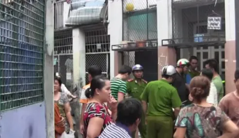 Cuồng ghen, thanh niên đổ xăng đốt bạn gái ảnh 1