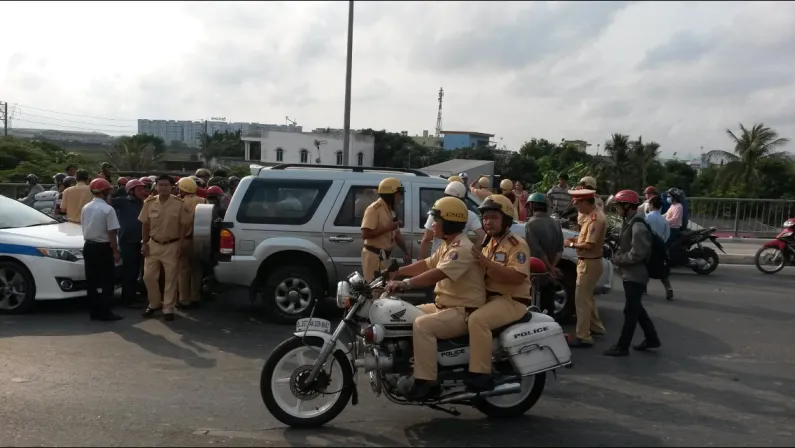 Thông tin mới vụ 30 mô tô cảnh sát truy đuổi 'xe điên' ảnh 1