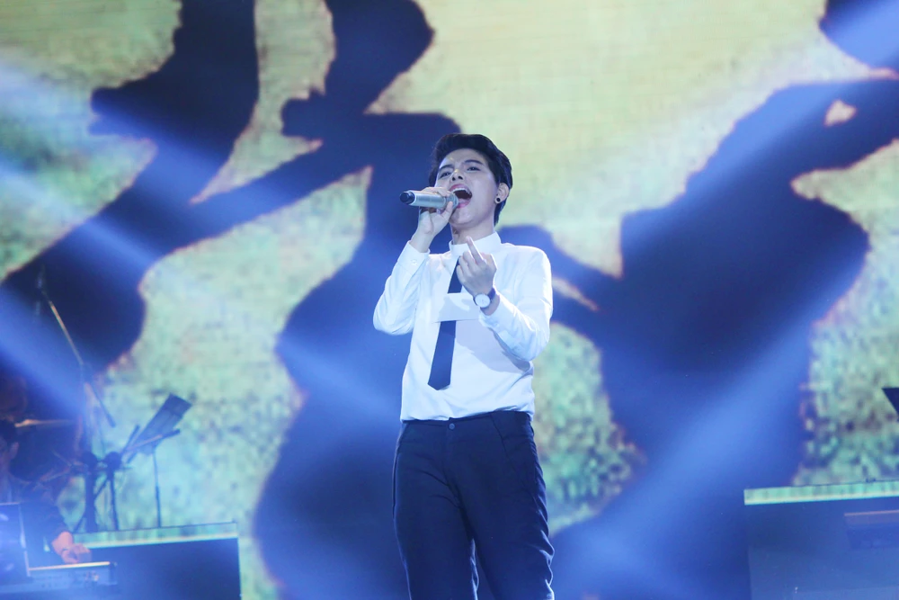 Đức Phúc đoạt giải Ca sĩ thể hiện hiệu quả BHV tháng 11 ảnh 5