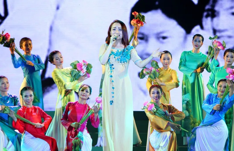 Cùng hát nhớ về ngày tổng tuyển cử đầu tiên Quốc hội Việt Nam ảnh 6 Cùng hát nhớ về ngày tổng tuyển cử đầu tiên Quốc hội Việt Nam ảnh 6