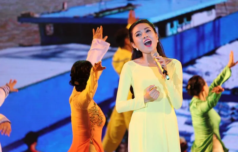 Cùng hát nhớ về ngày tổng tuyển cử đầu tiên Quốc hội Việt Nam ảnh 4 Cùng hát nhớ về ngày tổng tuyển cử đầu tiên Quốc hội Việt Nam ảnh 4