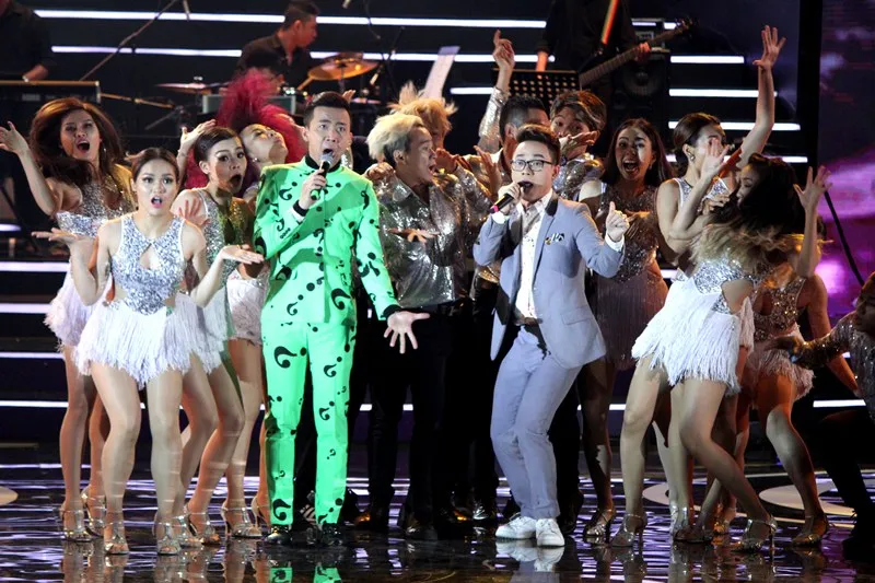  Ca sĩ 'Vì tôi còn sống' thắng lớn tại Zing Music Awards 2015 ảnh 12