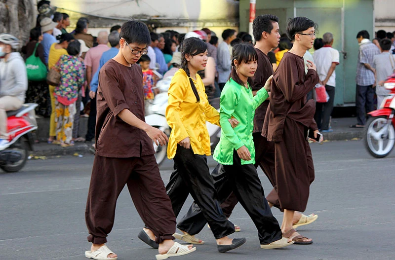 Hà Nội phạt người đi bộ, Sài Gòn có cầu bộ hành dân không đi ảnh 5 Hà Nội phạt người đi bộ, Sài Gòn có cầu bộ hành dân không đi ảnh 5